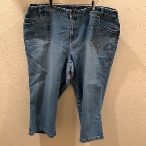 Women’s Style & Co Capris Jeans